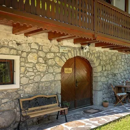 Pr' Mirotu Daire Osilnica