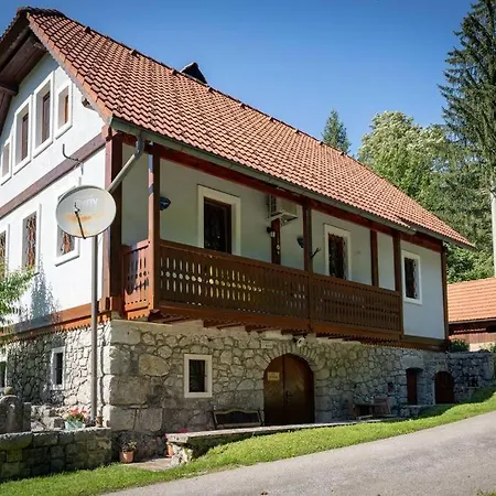 Pr' Mirotu Daire Osilnica